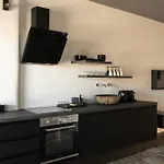 Panda Art Apartment *